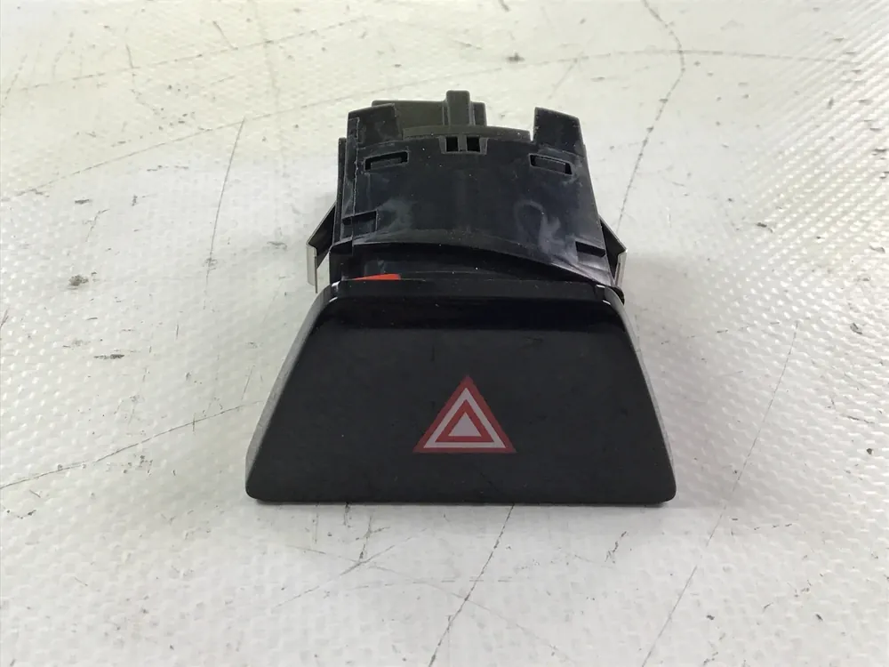 Saisonangebot Schalter für Warnblinker TOYOTA Supra (DB) 3.0 GR 250 kW 340 PS (03.2019-> )